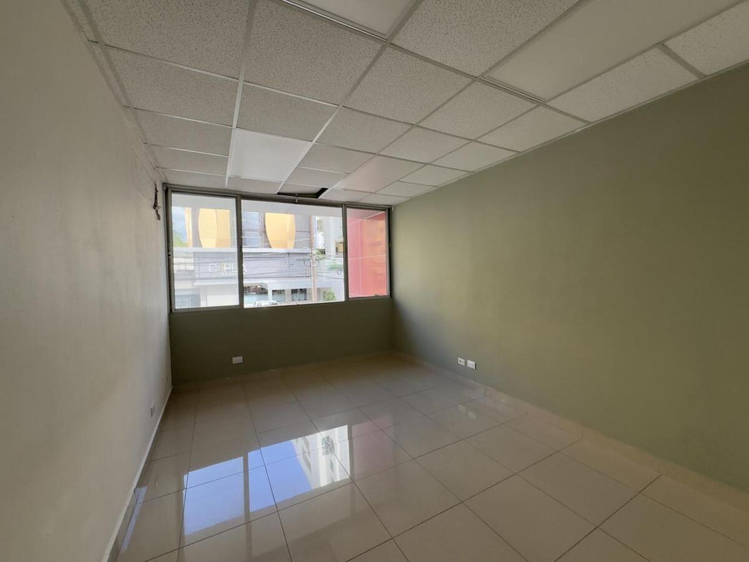 Edificio oficinas alquiler La Esperilla Santo Domingo