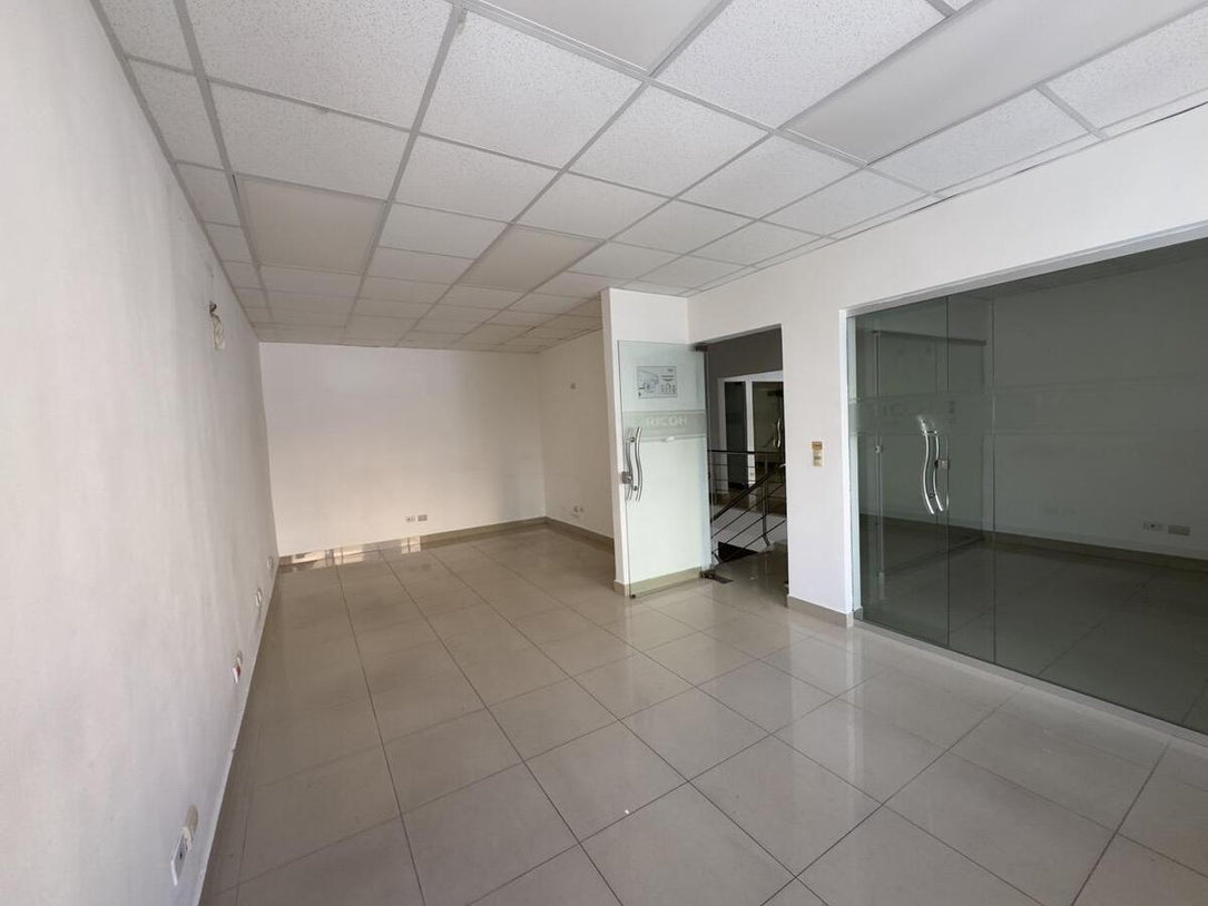 Edificio oficinas alquiler La Esperilla Santo Domingo