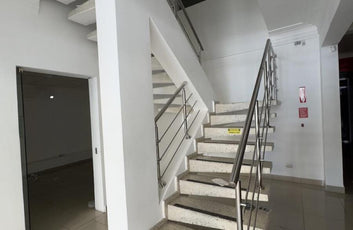 Edificio oficinas alquiler La Esperilla Santo Domingo-4