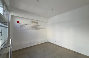 Edificio oficinas alquiler La Esperilla Santo Domingo-3