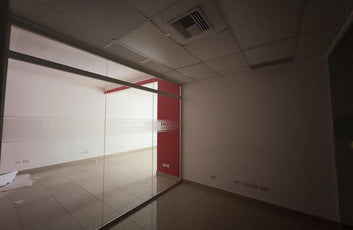 Edificio oficinas alquiler La Esperilla Santo Domingo-7