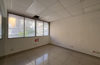 Edificio oficinas alquiler La Esperilla Santo Domingo-13