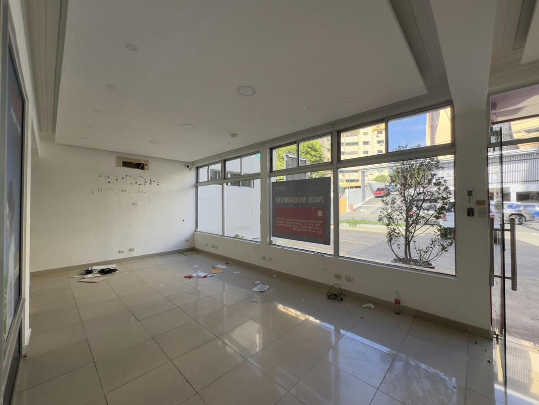 Edificio oficinas alquiler La Esperilla Santo Domingo