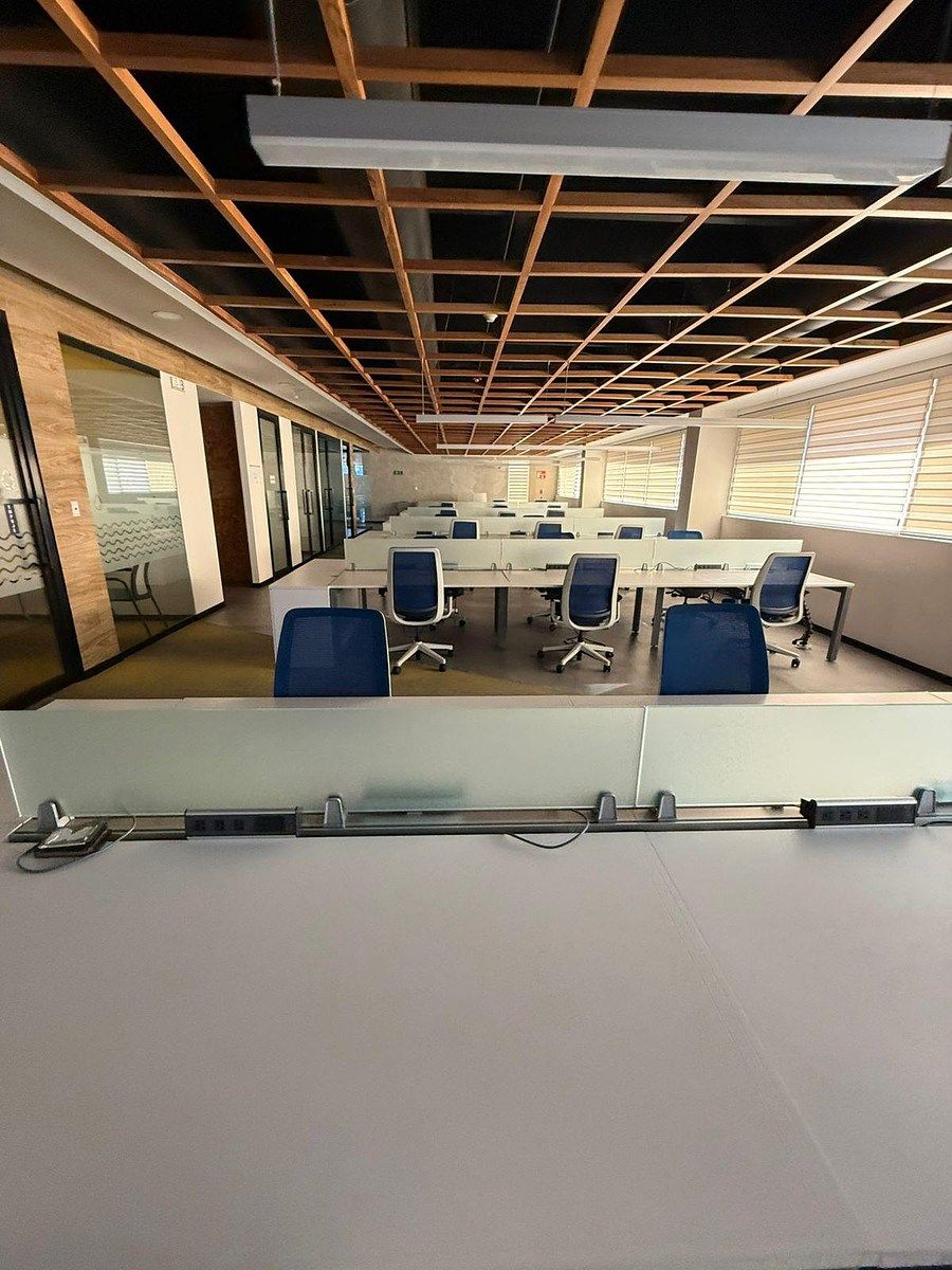 Edificio Corporativo Equipado en Alquiler – 2,965 m² | Santo Domingo