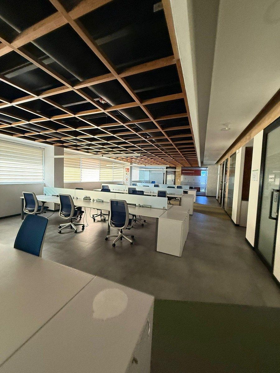 Edificio Corporativo Equipado en Alquiler – 2,965 m² | Santo Domingo