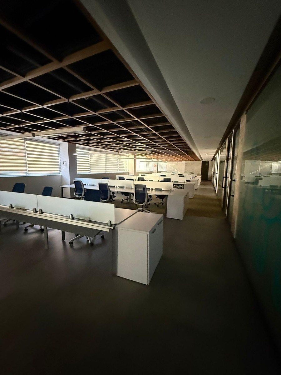 Edificio Corporativo Equipado en Alquiler – 2,965 m² | Santo Domingo