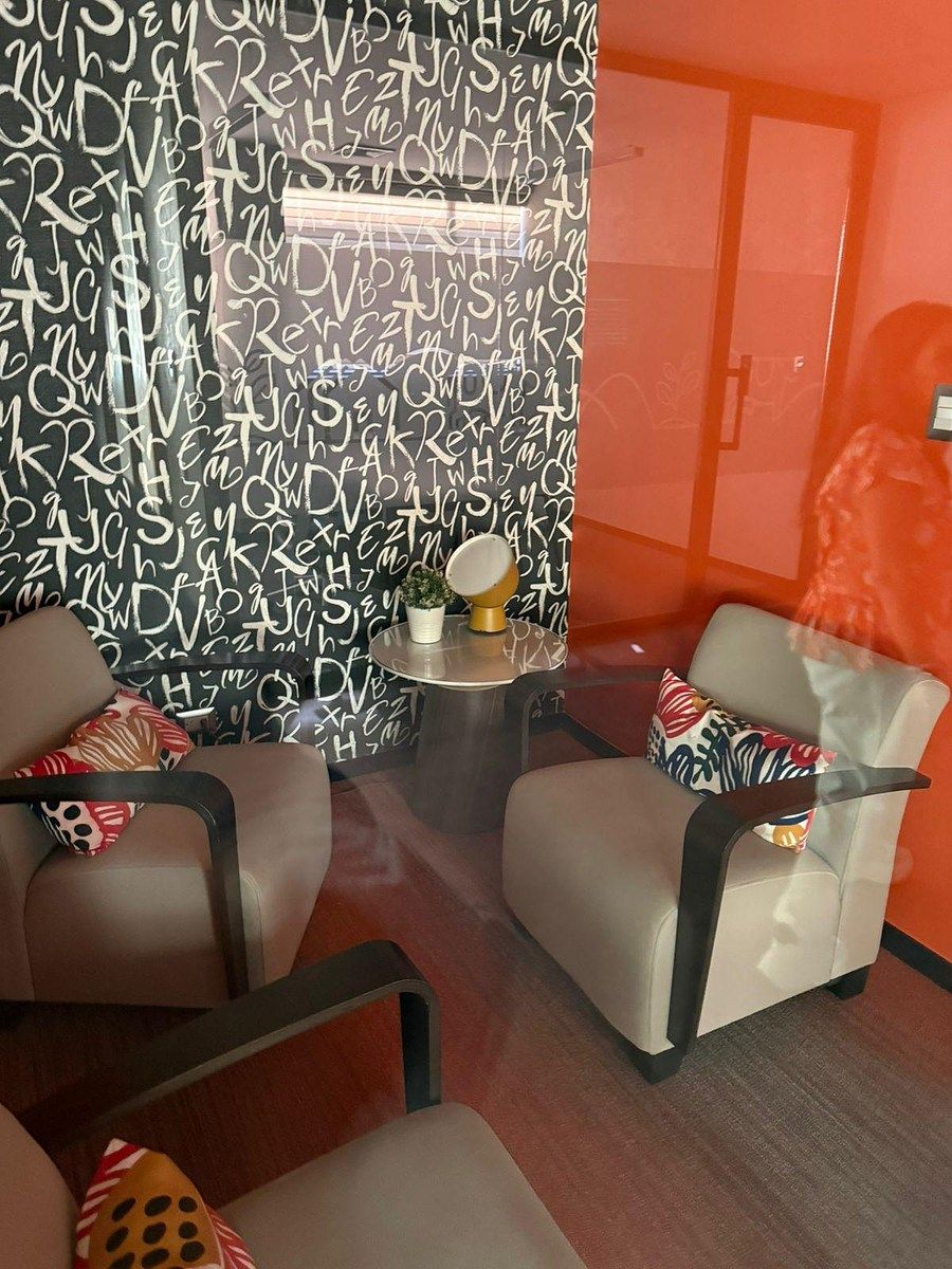 Edificio Corporativo Equipado en Alquiler – 2,965 m² | Santo Domingo