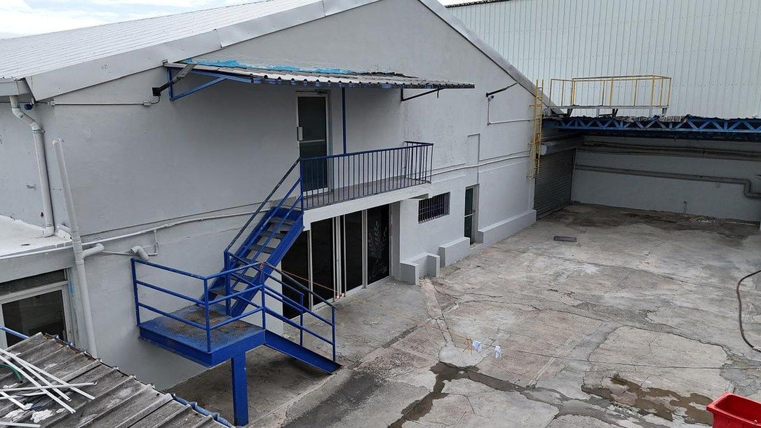 Naves Industriales en Alquiler – 2,480 m² | Herrera, Santo Domingo