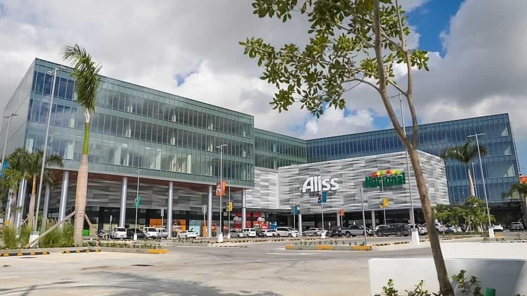 Oficinas en Alquiler | 159–202-361 m² | Santo Domingo – Metro Plaza