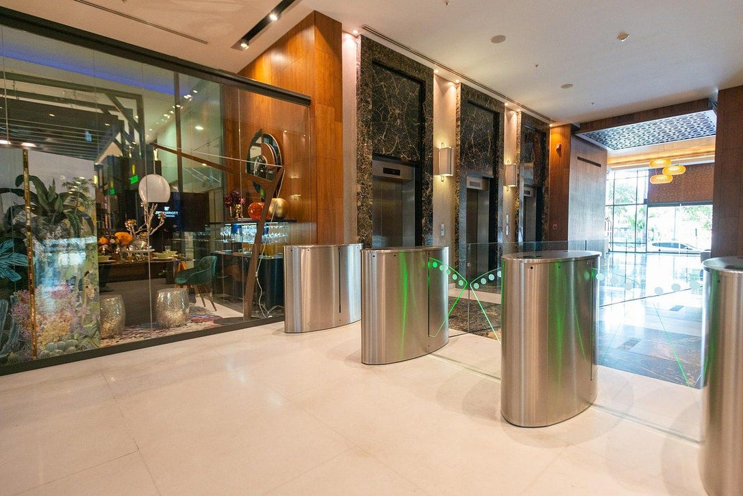 Oficina Corporativa Clase A en Venta – 268 m² | Blue Mall Corporate Tower, Piantini