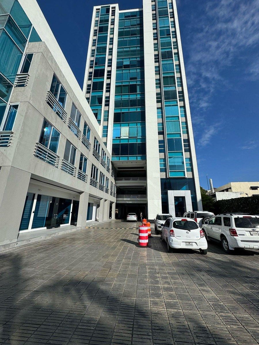 Oficina en Venta de 51.21 m² en Santo Domingo – Av. 27 de Febrero, Torre Forum
