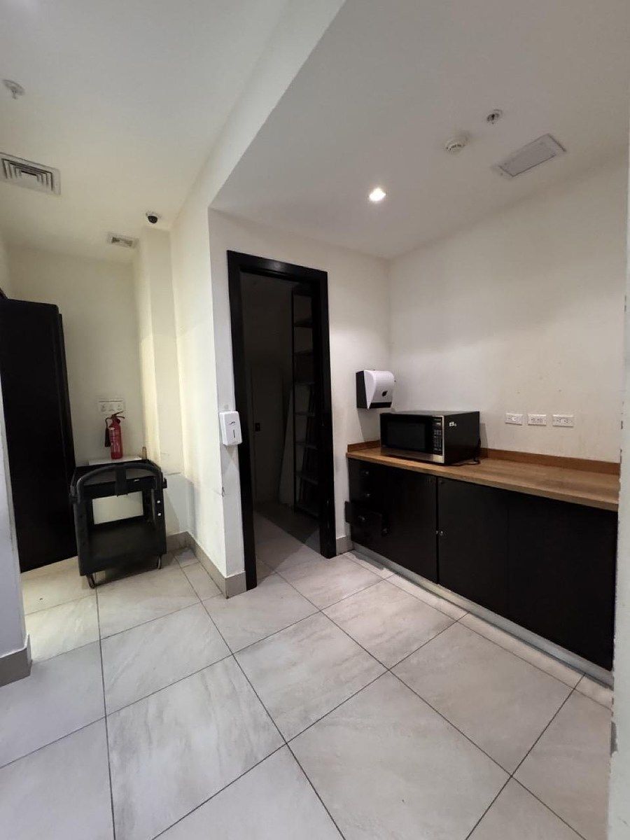 Oficina corporativa Clase A adecuada 803 m² en Alquiler Piantini, Santo Domingo