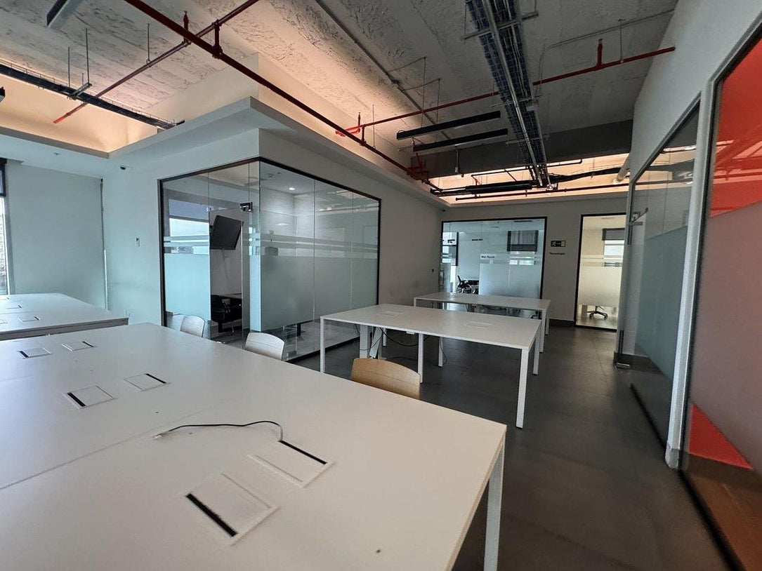 Oficina corporativa Clase A adecuada 803 m² en Alquiler Piantini, Santo Domingo
