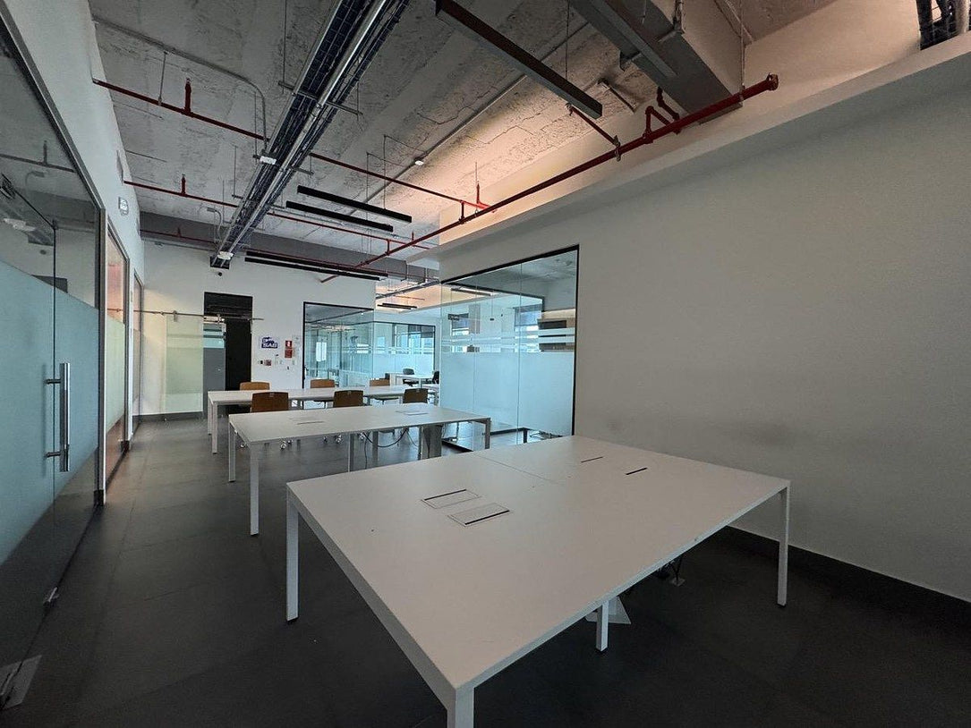 Oficina corporativa Clase A adecuada 803 m² en Alquiler Piantini, Santo Domingo