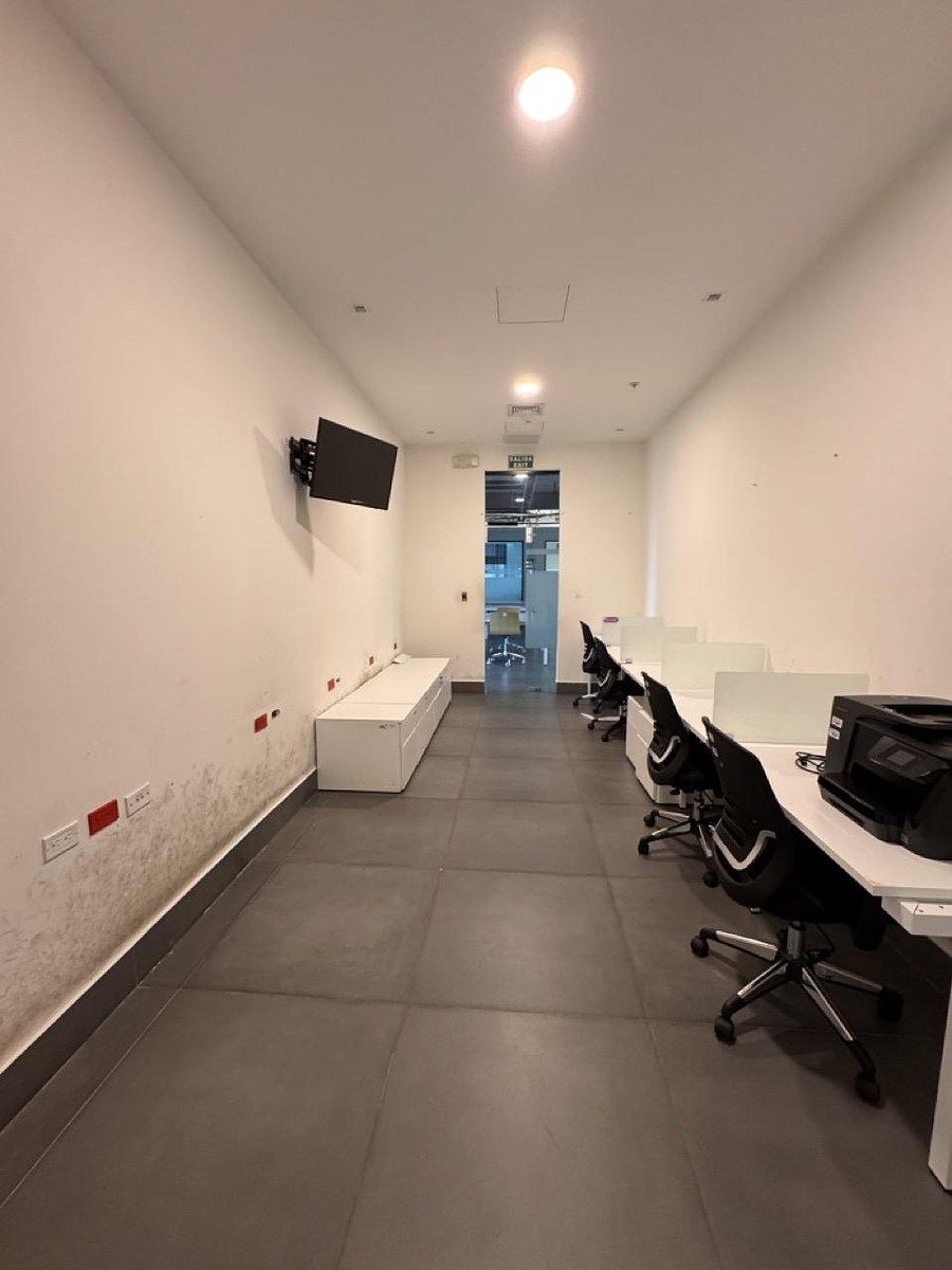 Oficina corporativa Clase A adecuada 803 m² en Alquiler Piantini, Santo Domingo