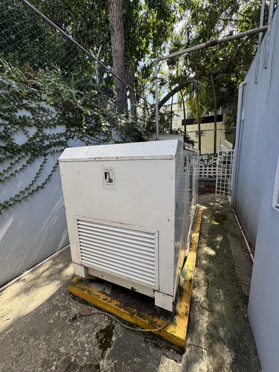 Oficina Independiente en Alquiler – 300 m² | La Julia, Santo Domingo