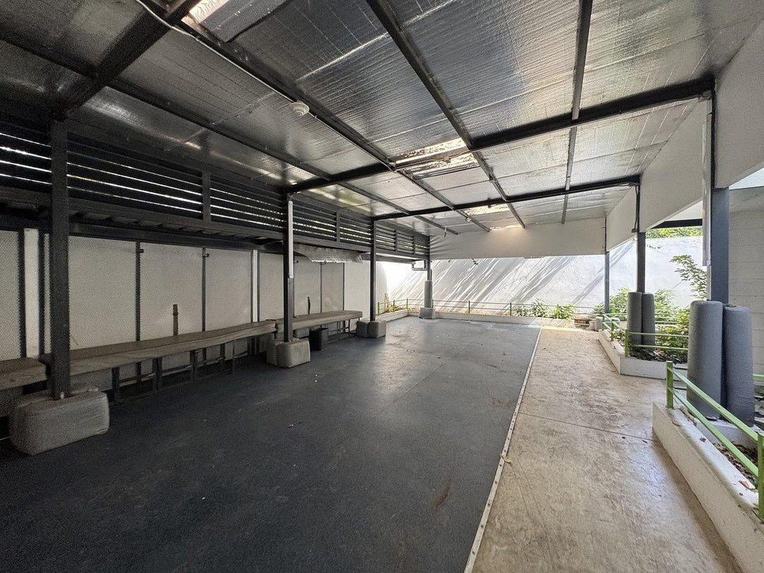 Oficina Independiente en Alquiler – 300 m² | La Julia, Santo Domingo