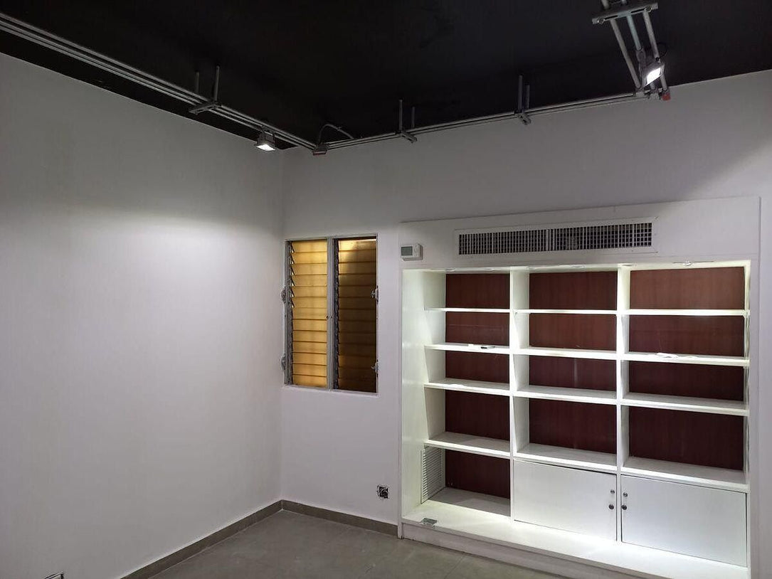 Oficina Independiente en Alquiler – 300 m² | La Julia, Santo Domingo