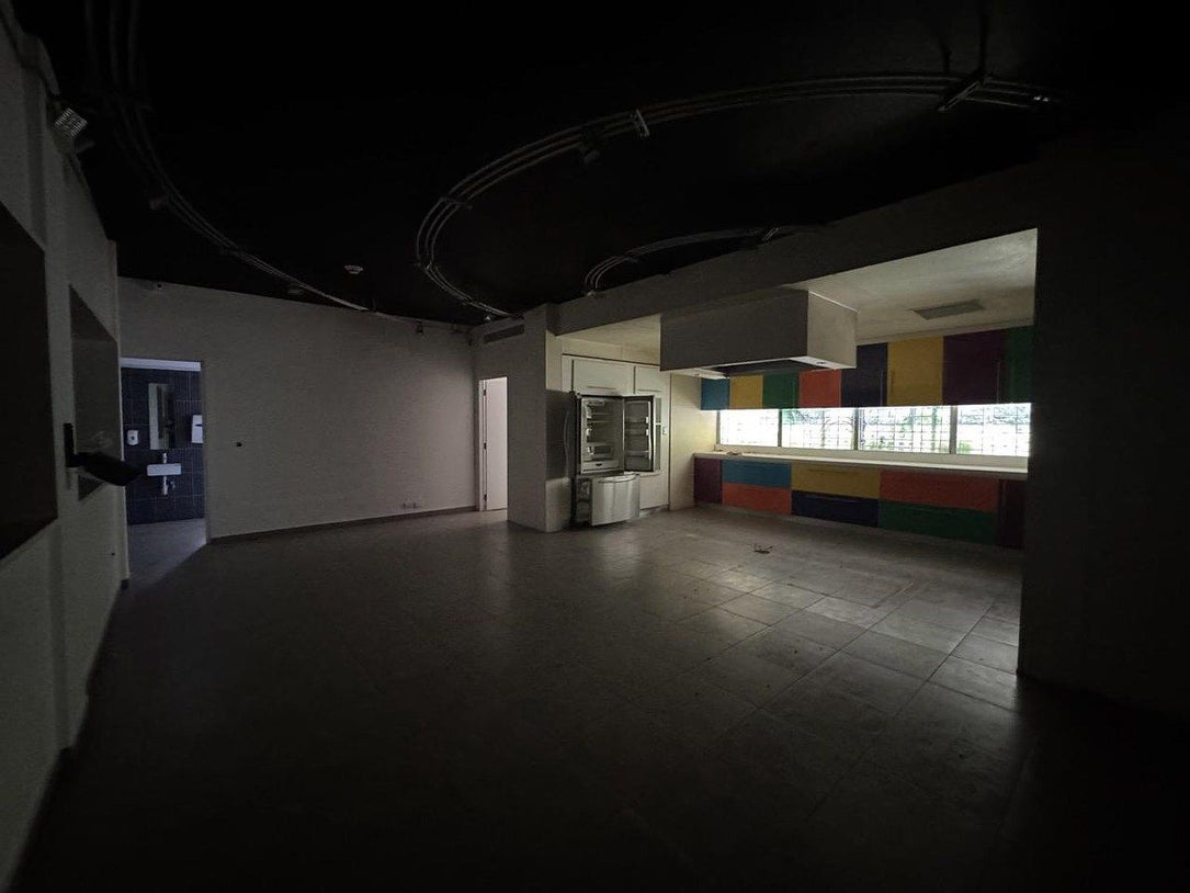 Oficina Independiente en Alquiler – 300 m² | La Julia, Santo Domingo