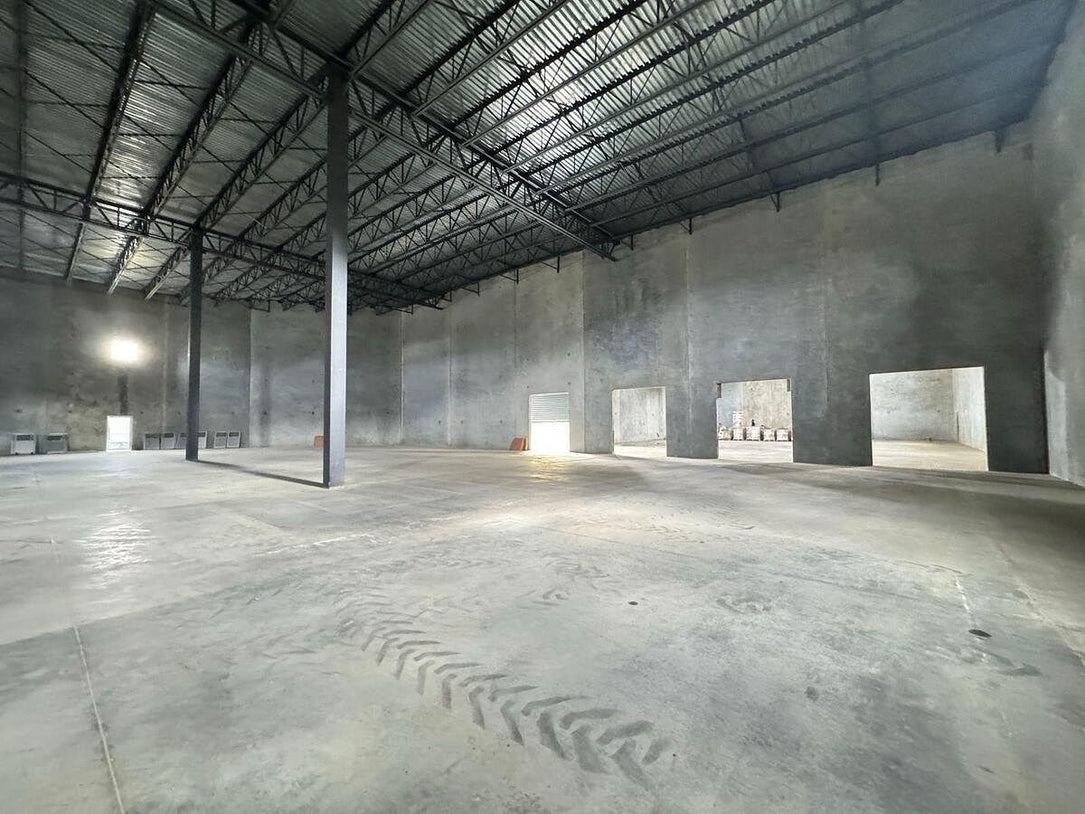 Nave Industrial en Alquiler – Parque Industrial Duarte – 2,650
