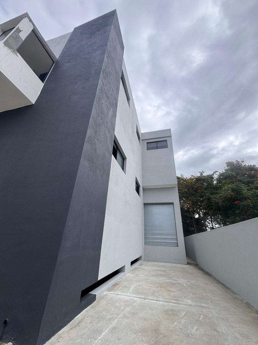 Nave Industrial en Alquiler | 1,827 m² de Construcción | Aut. Duarte