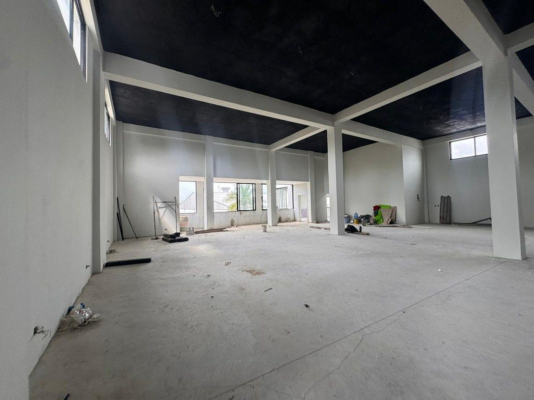 Nave Industrial en Alquiler | 1,827 m² de Construcción | Aut. Duarte