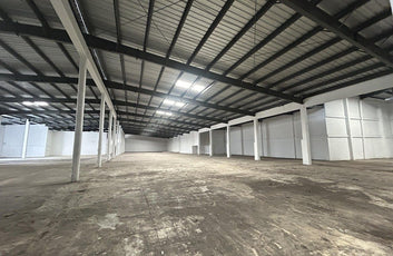 Complejo de Naves y Oficinas en Alquiler – 12,011.14 m2 en Las Américas, Santo D-8