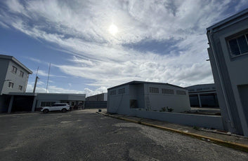 Complejo de Naves y Oficinas en Alquiler – 4,599.66 m2 en Las Américas, Santo Do-3