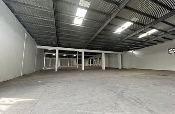 Complejo de Naves y Oficinas en Alquiler – 7,411.48 m2 en Las Américas, Santo Do-5