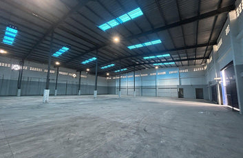 Complejo de Naves y Oficinas en Alquiler – 7,411.48 m2 en Las Américas, Santo Do-13