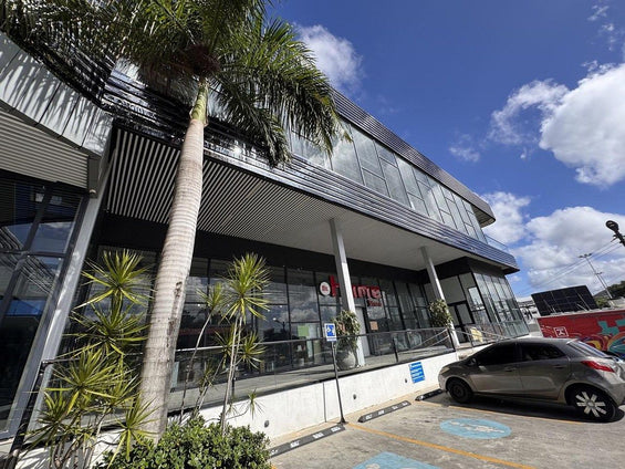 Local Comercial en Alquiler – 2,085 m² dentro de Plaza Comercial | Los Ríos, San