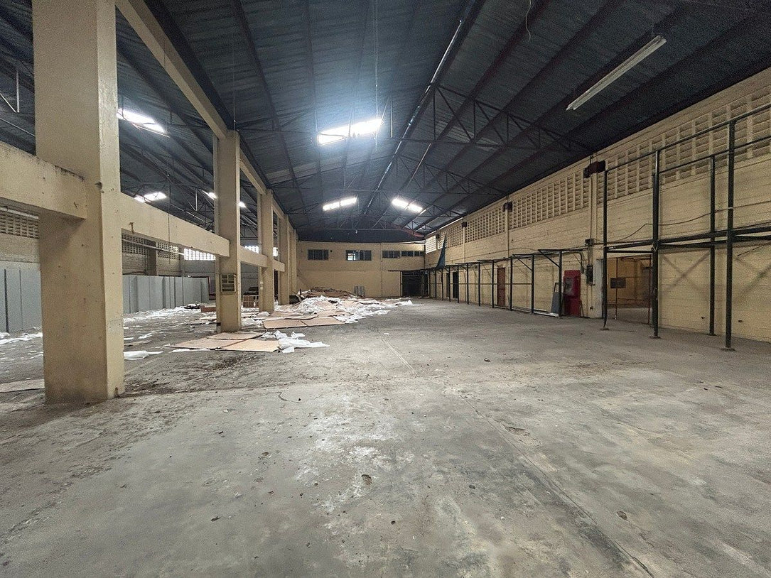 Nave en alquiler 4,300mt2 en Mendoza SDE