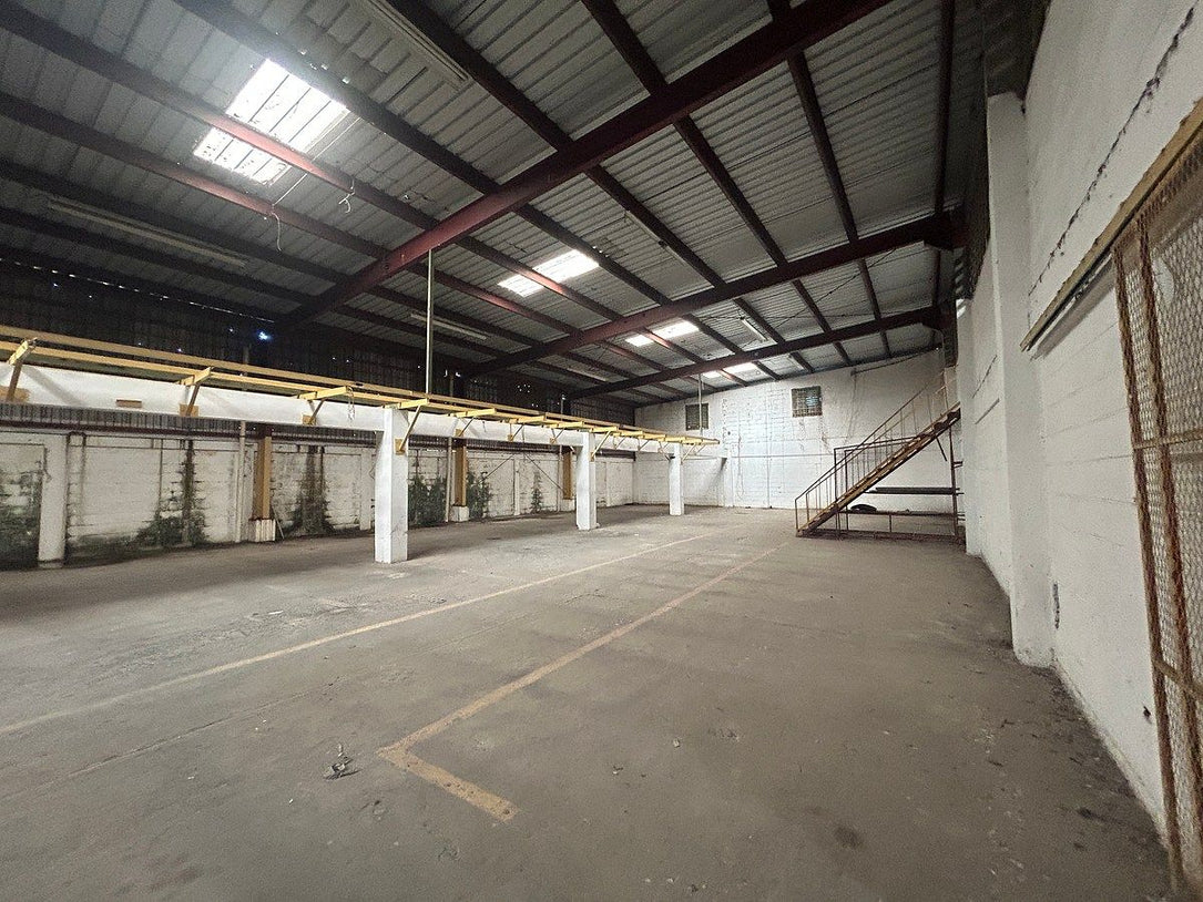 Nave en alquiler 4,300mt2 en Mendoza SDE