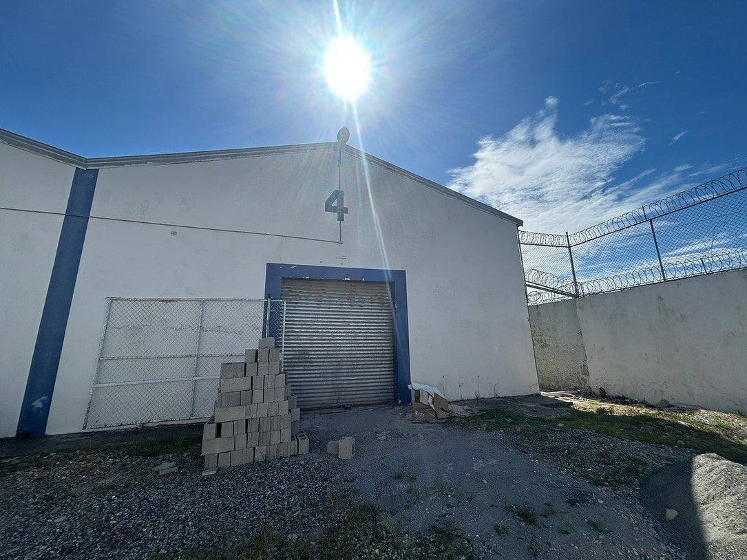 Local Comercial en Alquiler | 1,000 m² | Autopista San Isidro