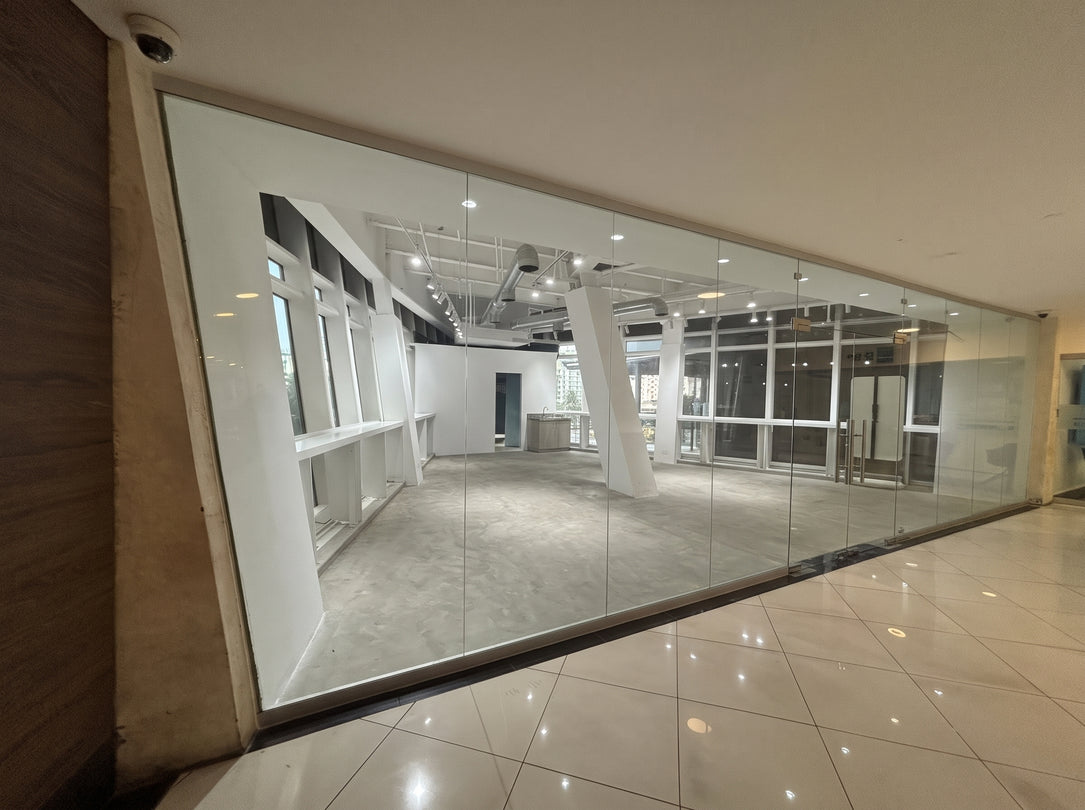 Local Comercial de 83 m² | Acrópolis Business Mall | Piso 3 | Santo Domingo