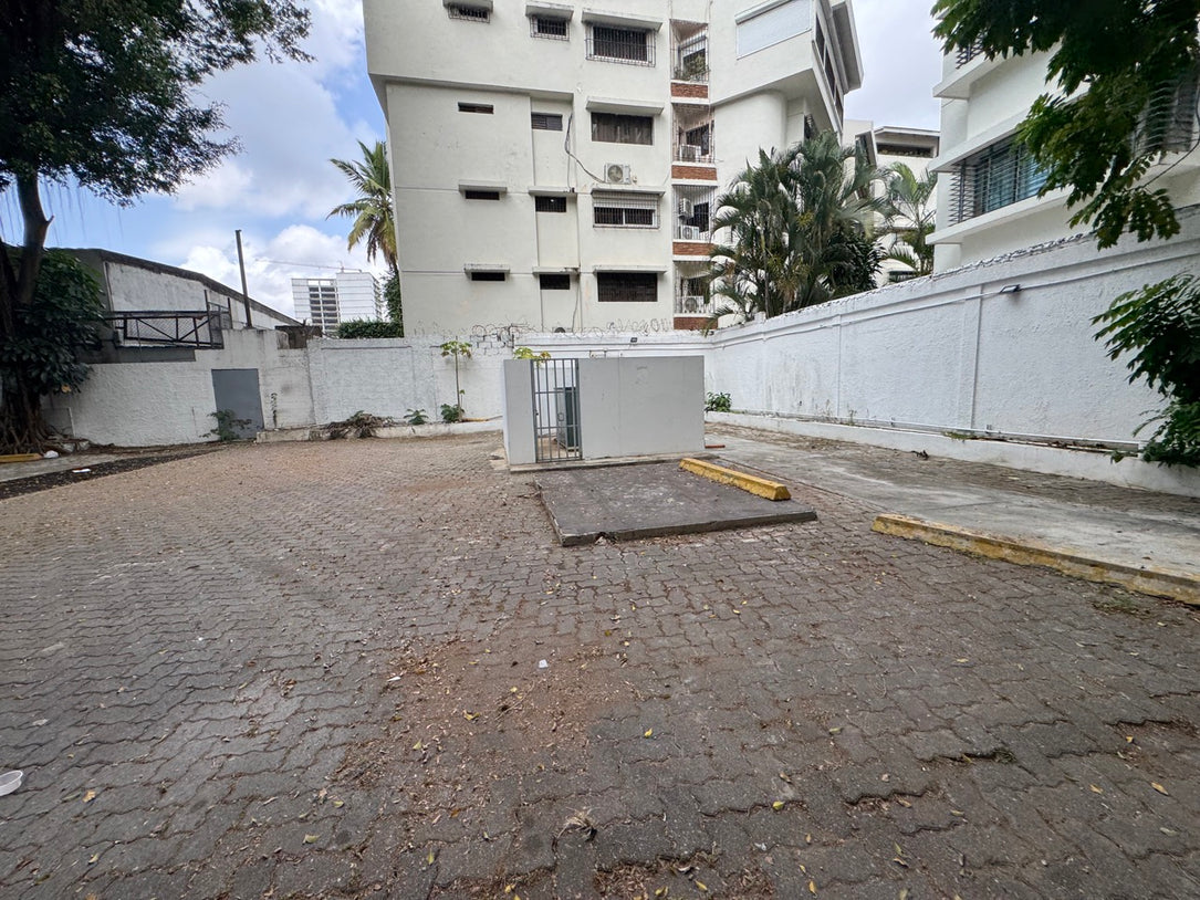 Edificio independiente oficinas Alquiler 5,000 mts2 Naco
