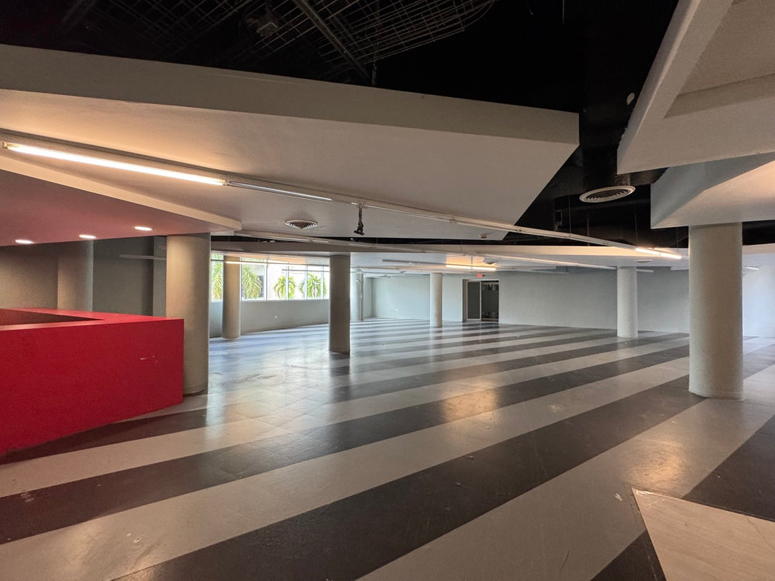 Edificio independiente oficinas Alquiler 5,000 mts2 Naco