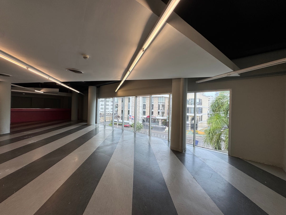 Edificio independiente oficinas Alquiler 5,000 mts2 Naco