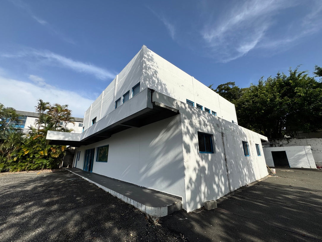 Terreno comercial alquiler 27 de Febrero Gazcue Santo Domingo