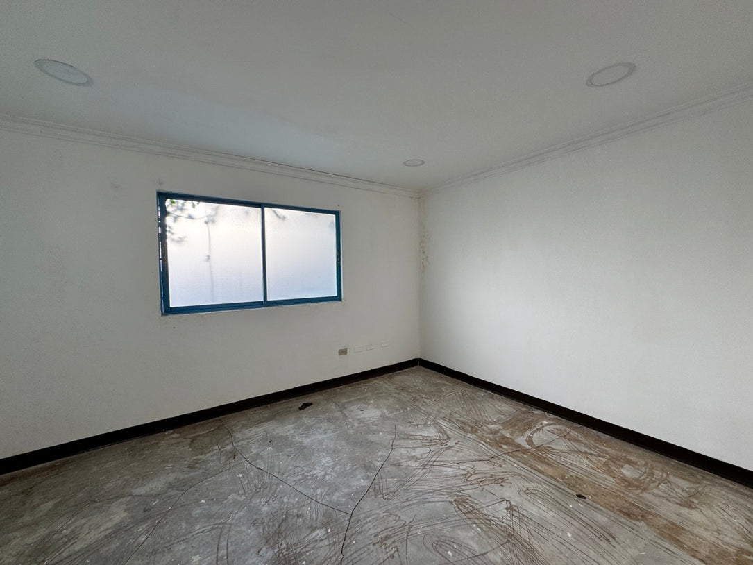 Terreno comercial alquiler 27 de Febrero Gazcue Santo Domingo