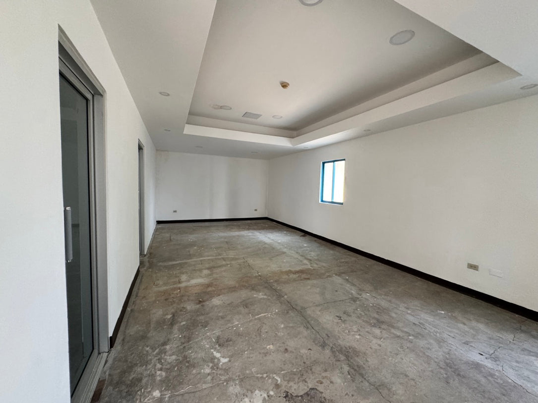 Terreno comercial alquiler 27 de Febrero Gazcue Santo Domingo