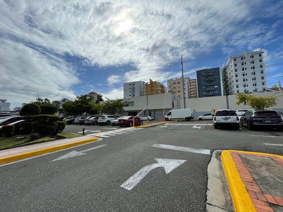 Oficinas alquiler Tiradentes JFK Naco Santo Domingo