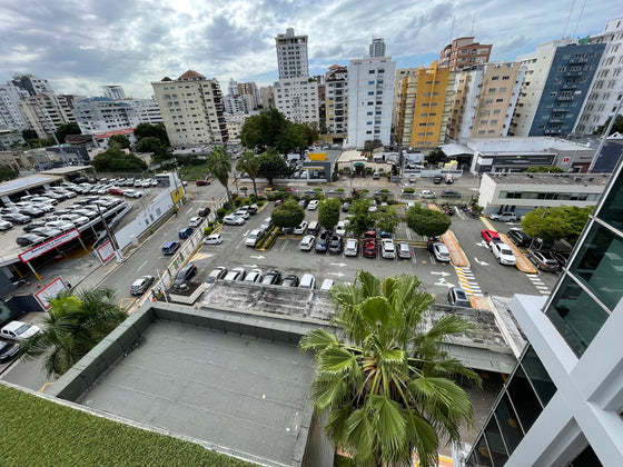 Edificio oficinas alquiler Tiradentes Naco JFK Santo Domingo