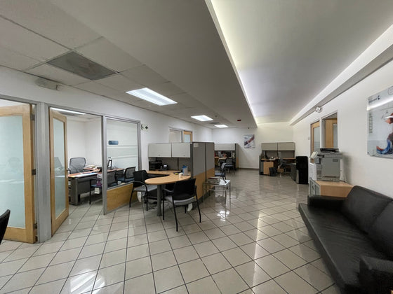 Oficinas alquiler Tiradentes Naco JFK Santo Domingo