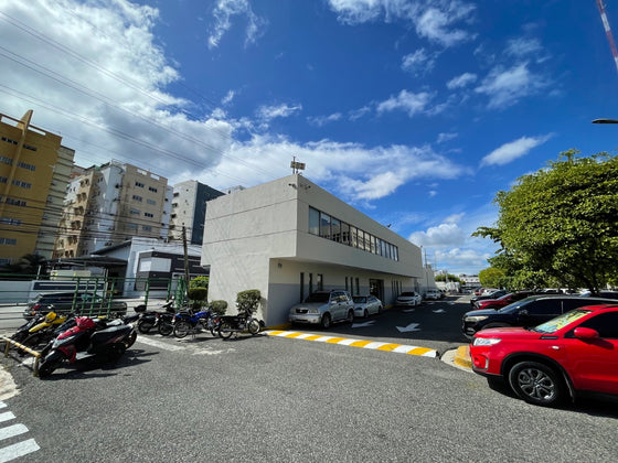 Oficinas alquiler Tiradentes JFK Naco Santo Domingo