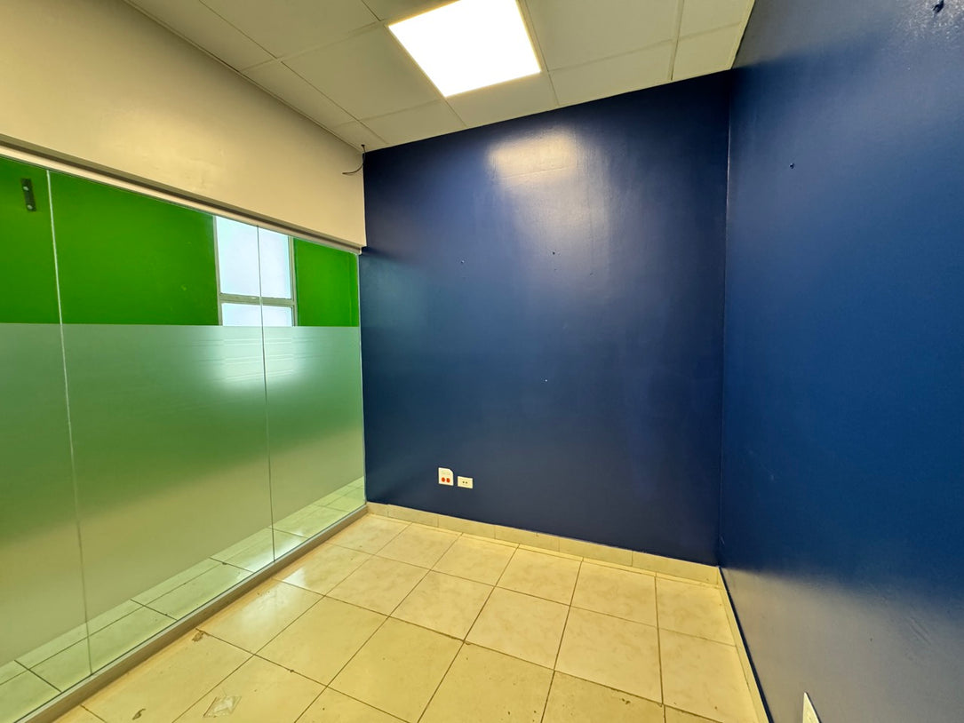 Oficinas alquiler Piantini MIII 501 301 Santo Domingo