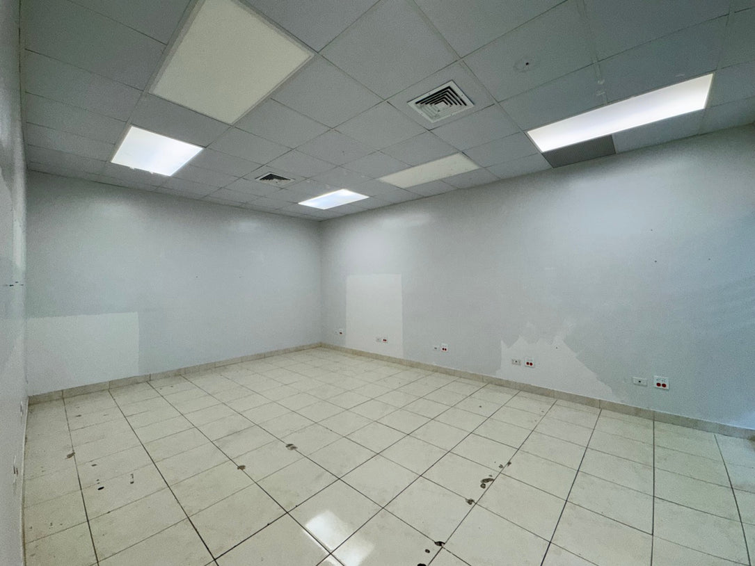 Oficinas alquiler Piantini MIII 301 Santo Domingo