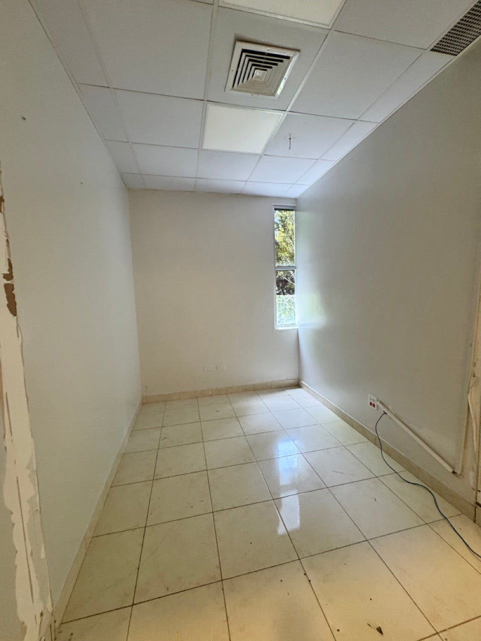 Oficinas alquiler Piantini MIII 501 301 Santo Domingo