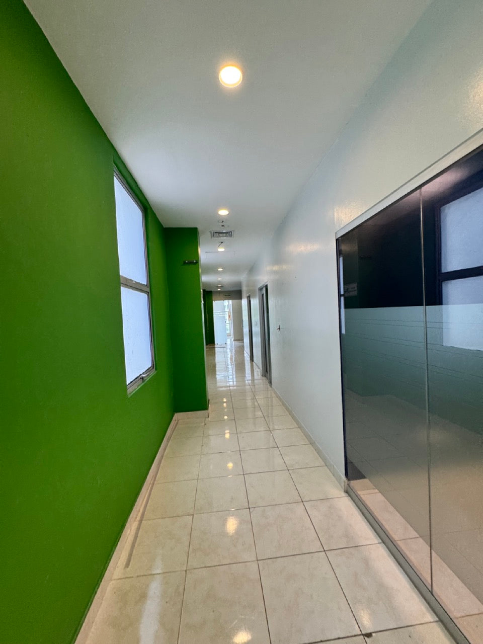 Oficinas alquiler Piantini MIII 501 301 Santo Domingo