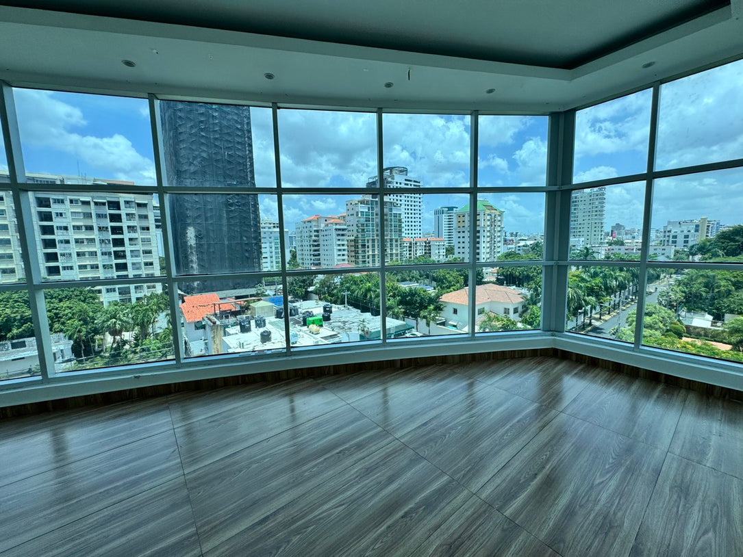 Oficinas alquiler Piantini MIII 501 301 Santo Domingo